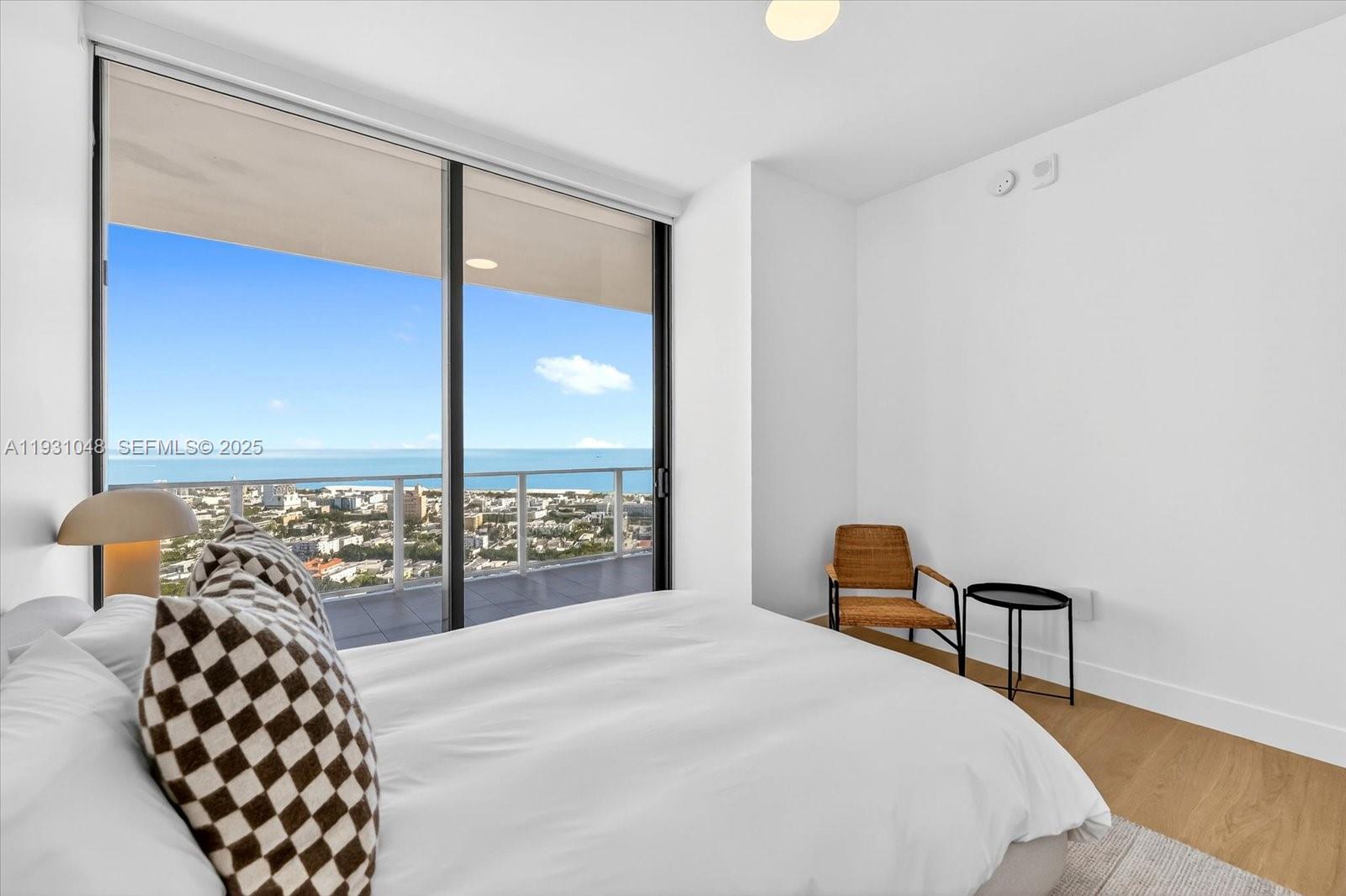 FIVE PARK CONDO - Residential