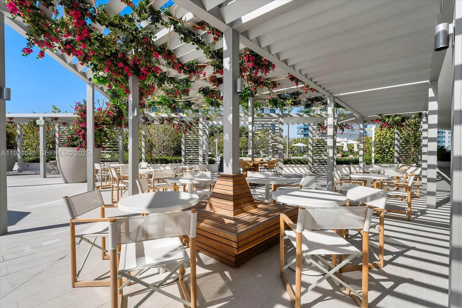 FIVE PARK CONDO - Residential