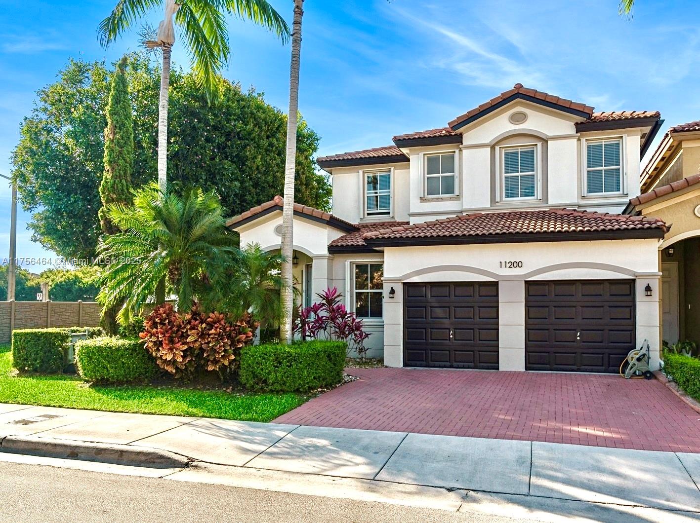 Property for Sale at 11200 Nw 74th Ter, Doral, Miami-Dade County, Florida - Bedrooms: 4 
Bathrooms: 3  - $775,000