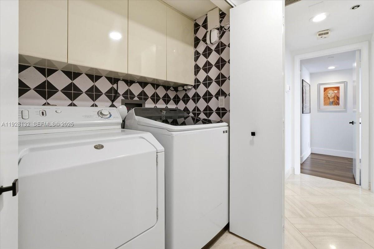 3000 ISL BLVD WILLIAMS IS - Residential