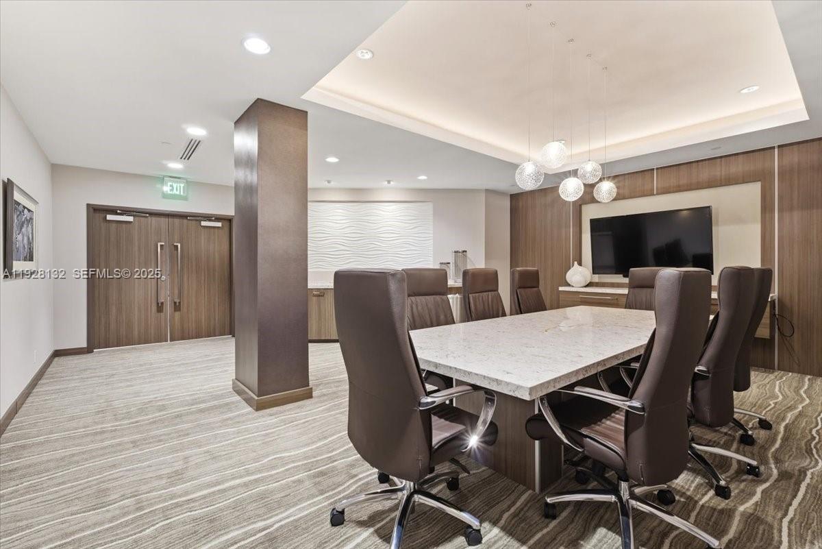 3000 ISL BLVD WILLIAMS IS - Residential