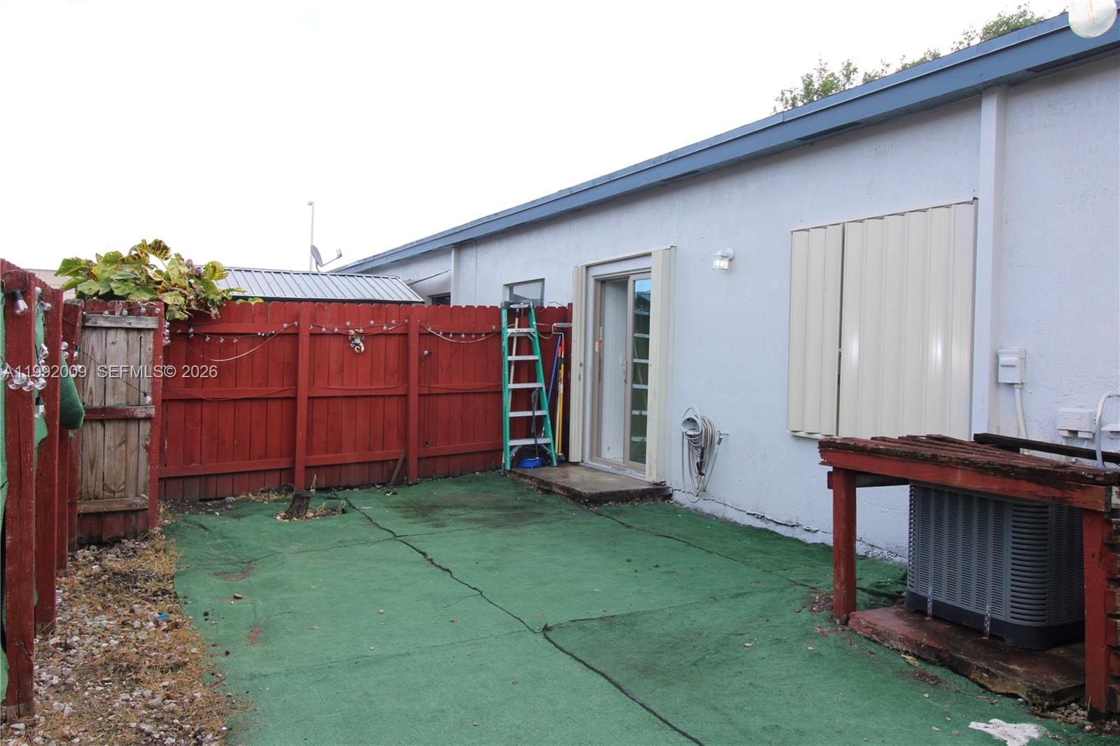 WATERSIDE TOWNHOMES SEC 5 - Residential