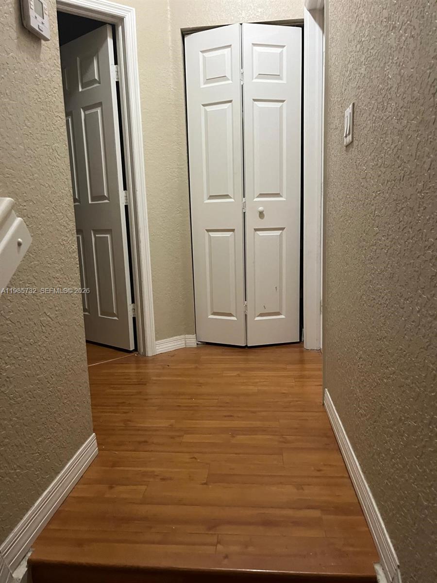 VILLAS AT HARBOR ISLES CO - Residential Lease