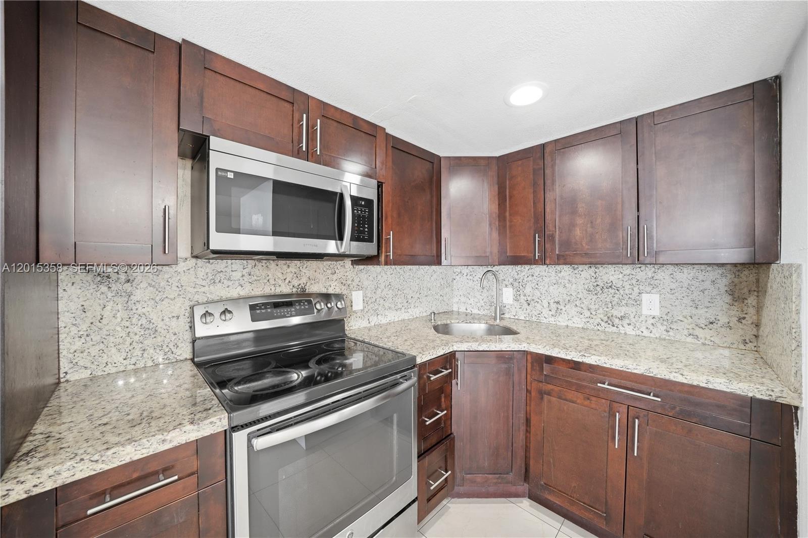 WEST VIEW LAKE TOWNHOMES - Residential