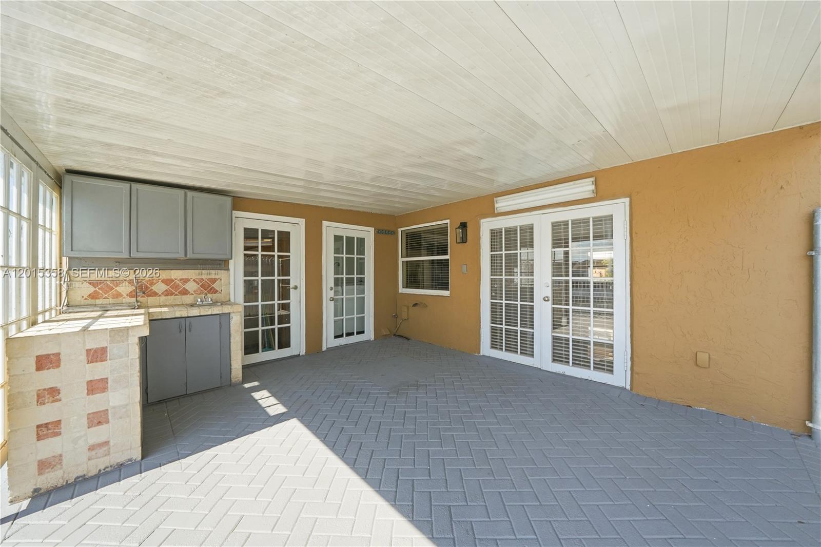 WEST VIEW LAKE TOWNHOMES - Residential