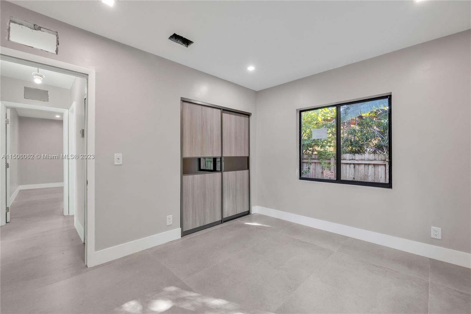 DUNNINGS MIAMI SHORES EXT - Residential Lease