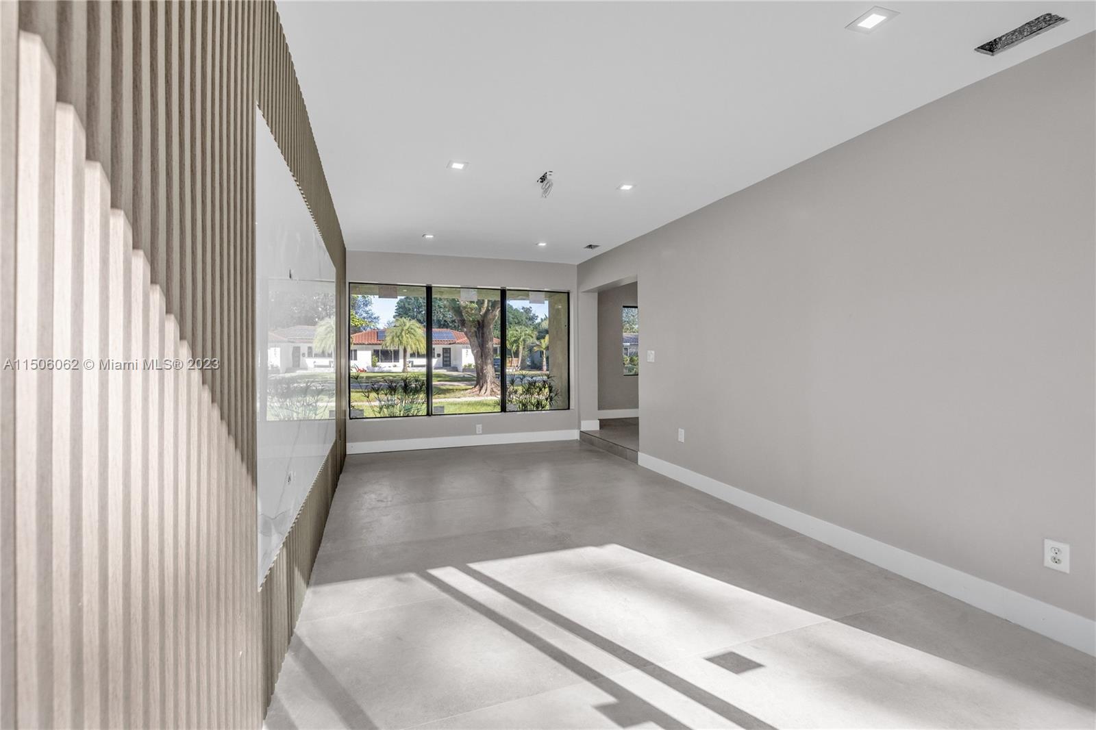 DUNNINGS MIAMI SHORES EXT - Residential Lease