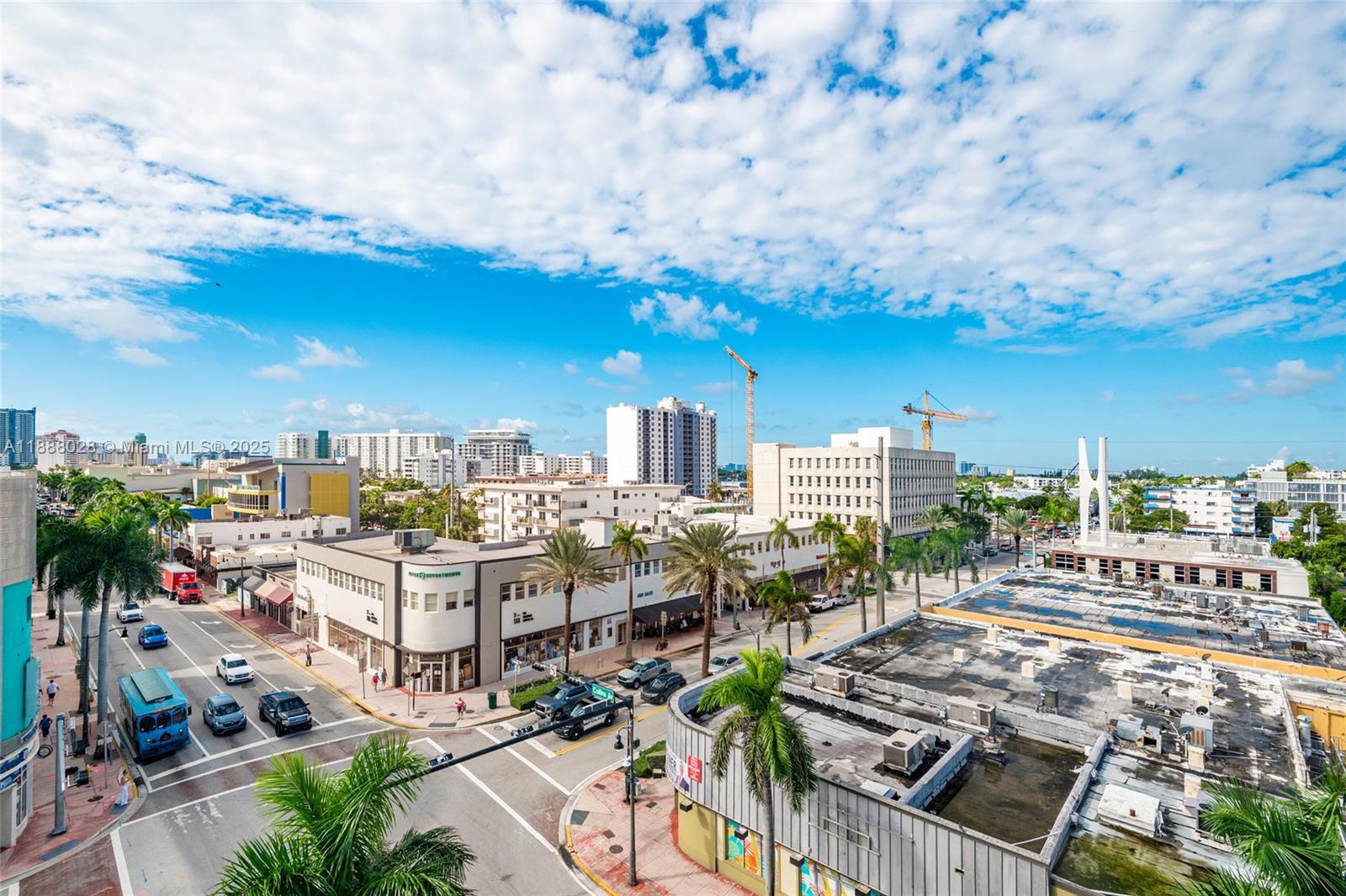 7135 Collins Ave 625