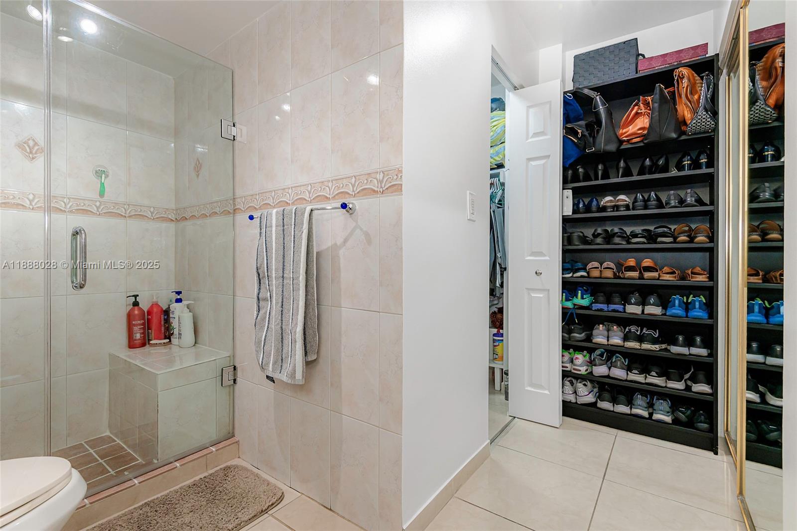 BURLEIGH HOUSE CONDO - Residential