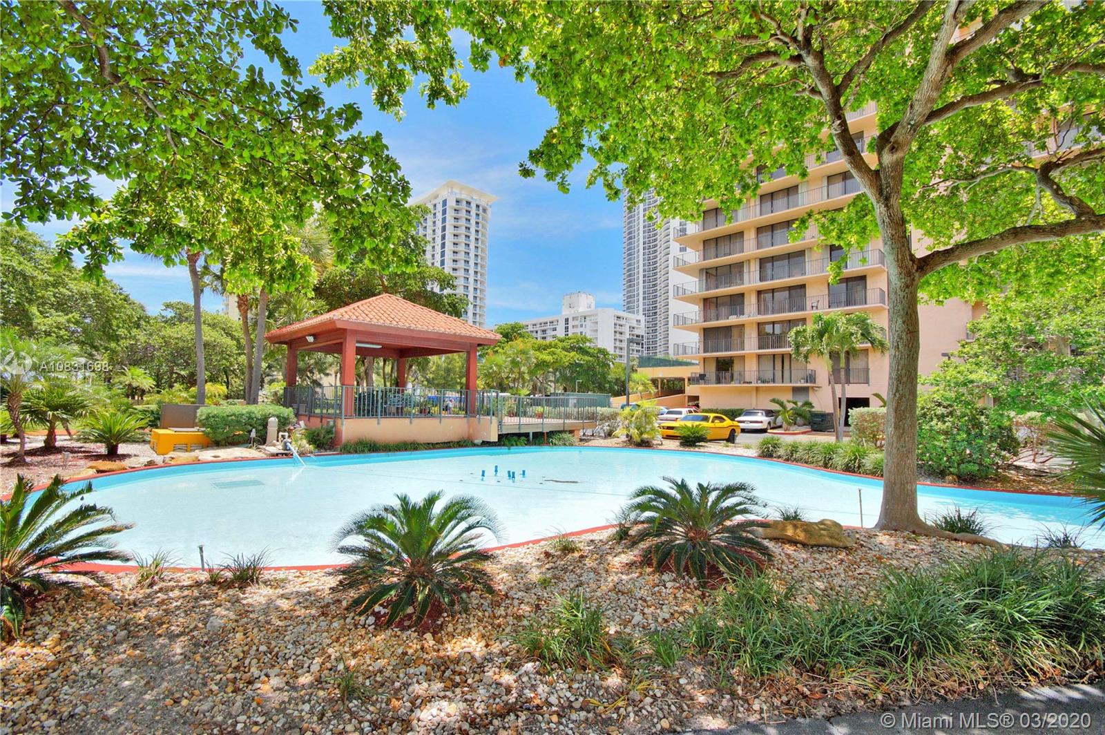 WINSTON TOWERS 600 CONDO - Residential Lease