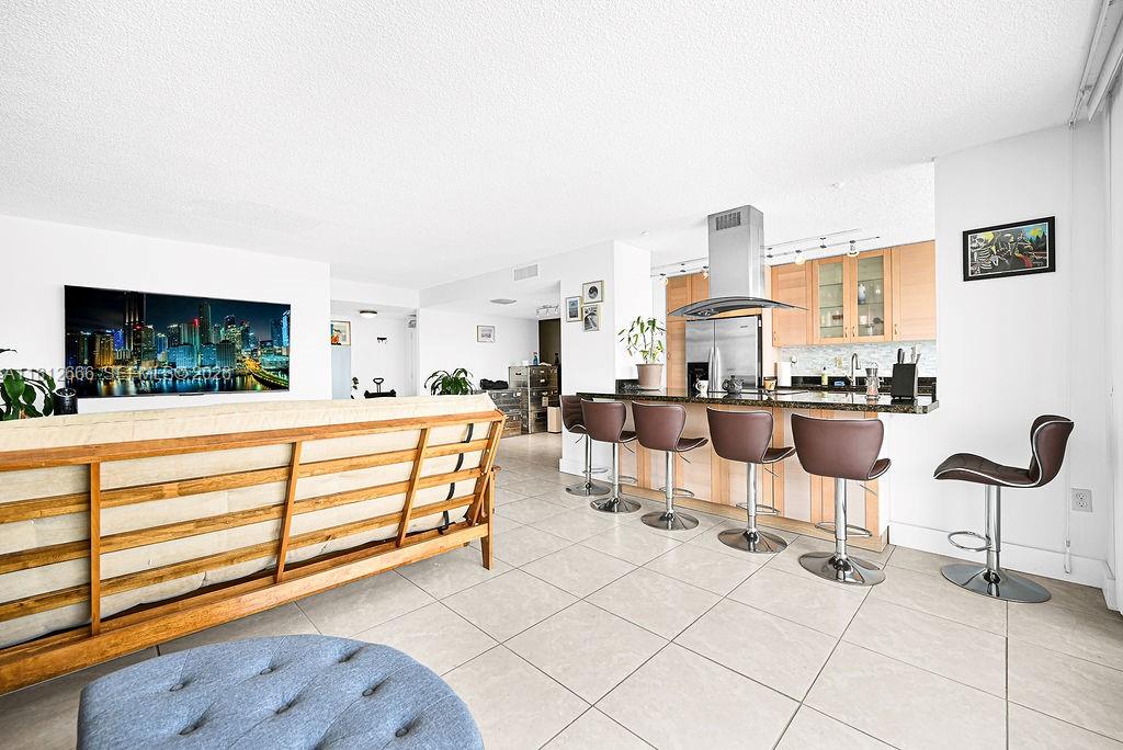 DEL PRADO MARINA - Residential