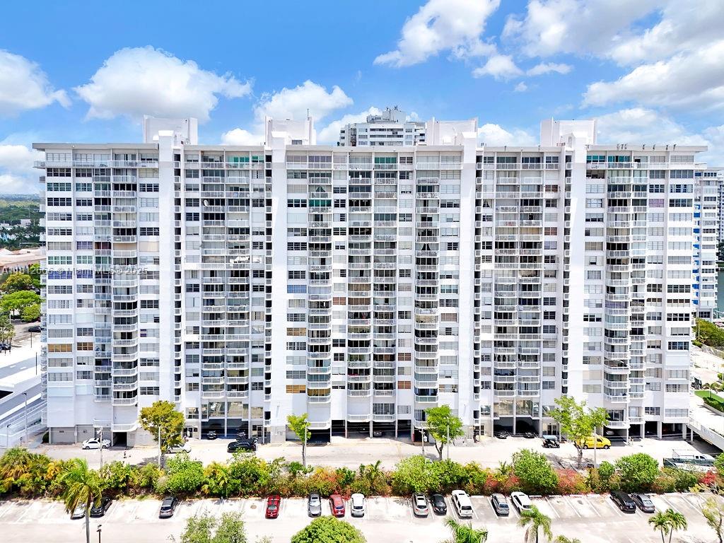 DEL PRADO MARINA - Residential