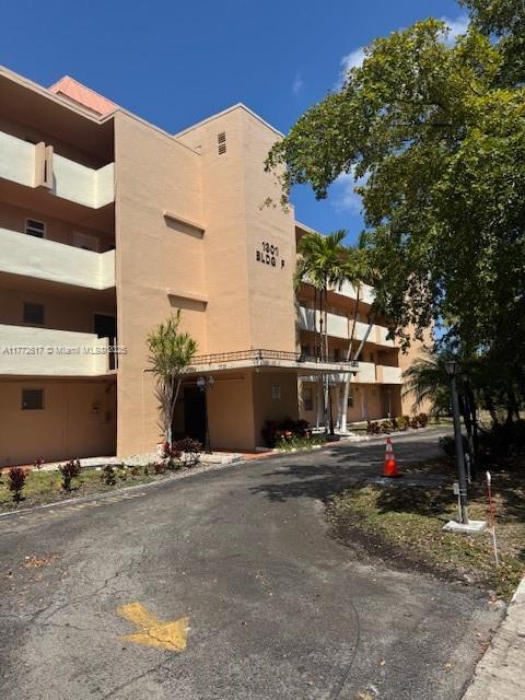 Property for Sale at 1301 Ne 191st St F407, Miami, Broward County, Florida - Bedrooms: 1 
Bathrooms: 2  - $155,000
