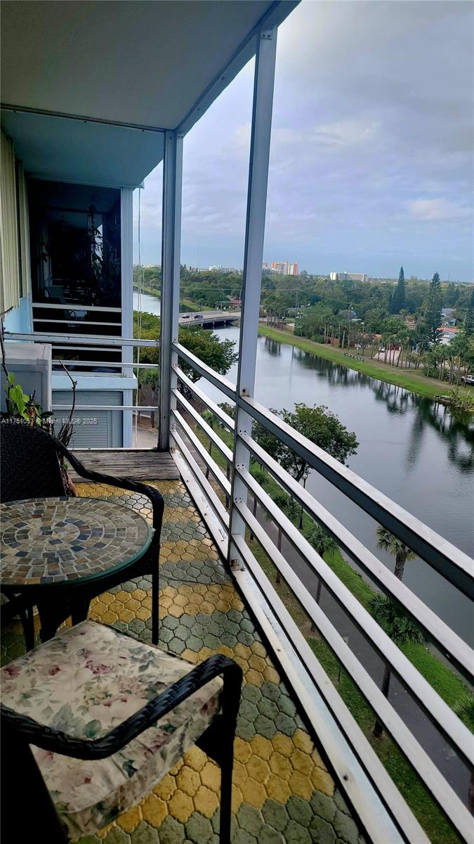 ANDOR PLAZA CONDO - Residential