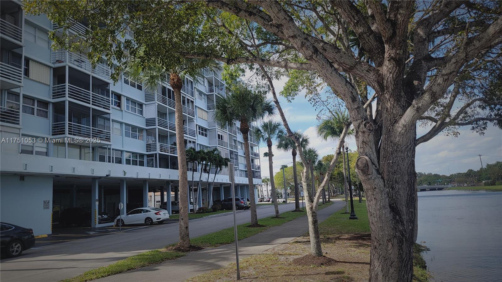 ANDOR PLAZA CONDO - Residential