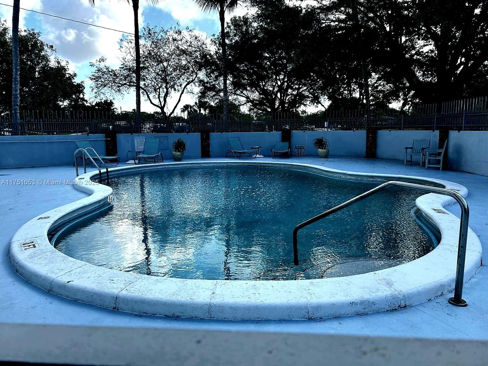 ANDOR PLAZA CONDO - Residential