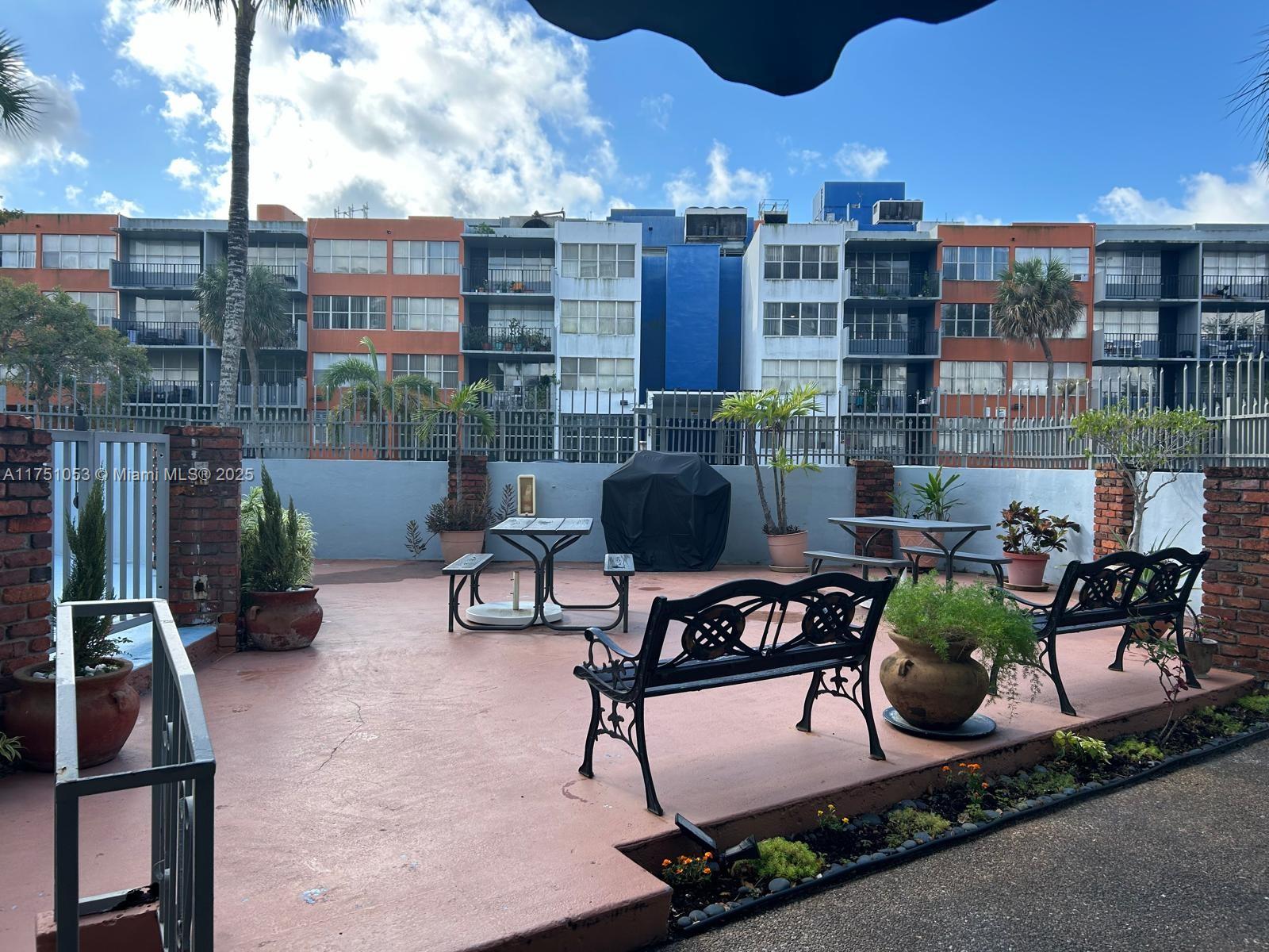 ANDOR PLAZA CONDO - Residential