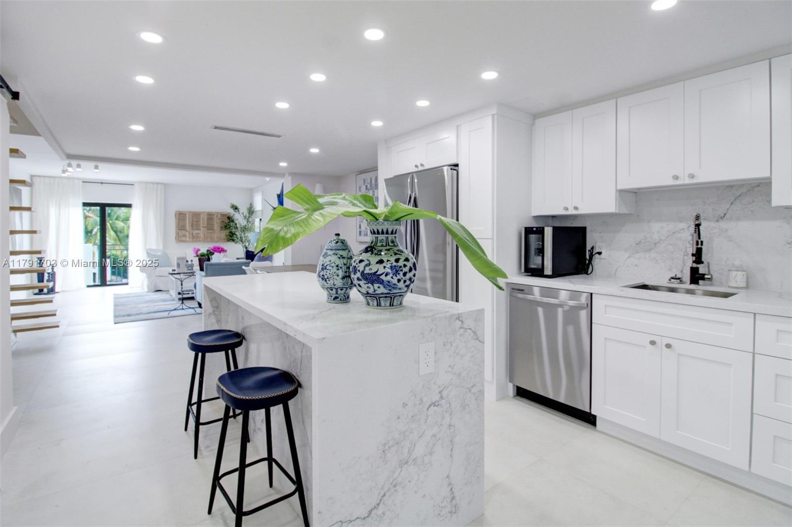 GABLES HARBOUR CONDO APTS - Residential Lease