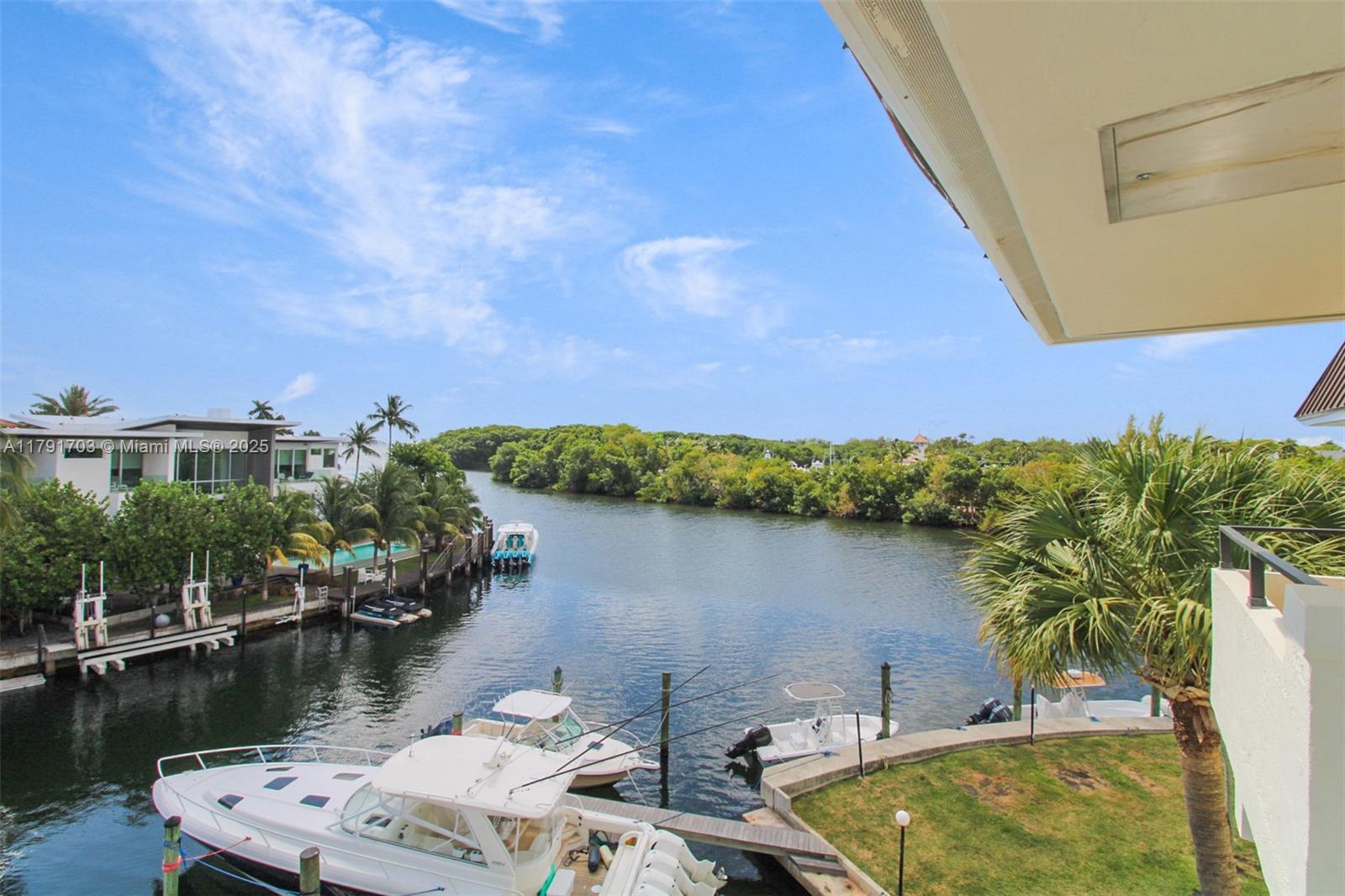 GABLES HARBOUR CONDO APTS - Residential Lease