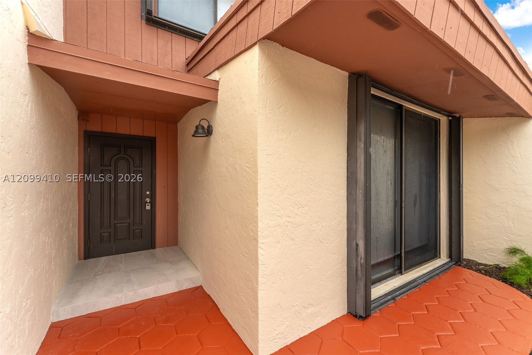 7625 SW 106th Ave