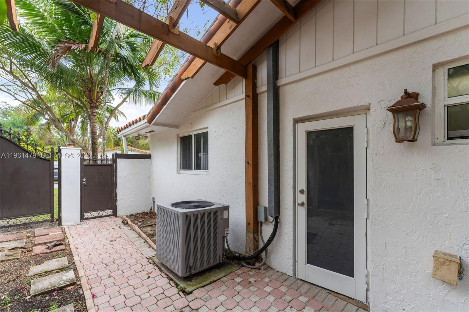 GABLES EDGE - Residential