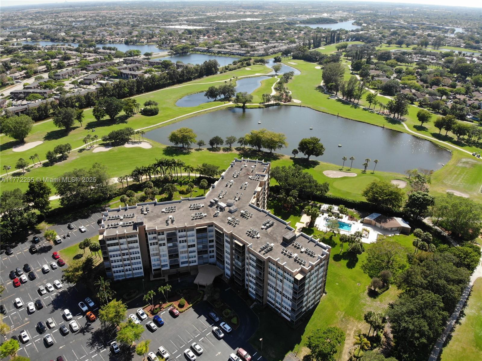 Property for Sale at 900 Saint Charles Pl 509, Pembroke Pines, Miami-Dade County, Florida - Bedrooms: 2 
Bathrooms: 2  - $128,000