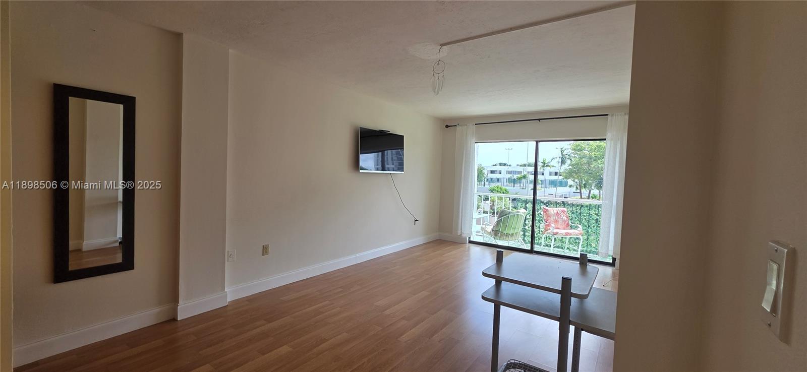 CRICKET CLUBHOUSE CONDO - Residential Lease