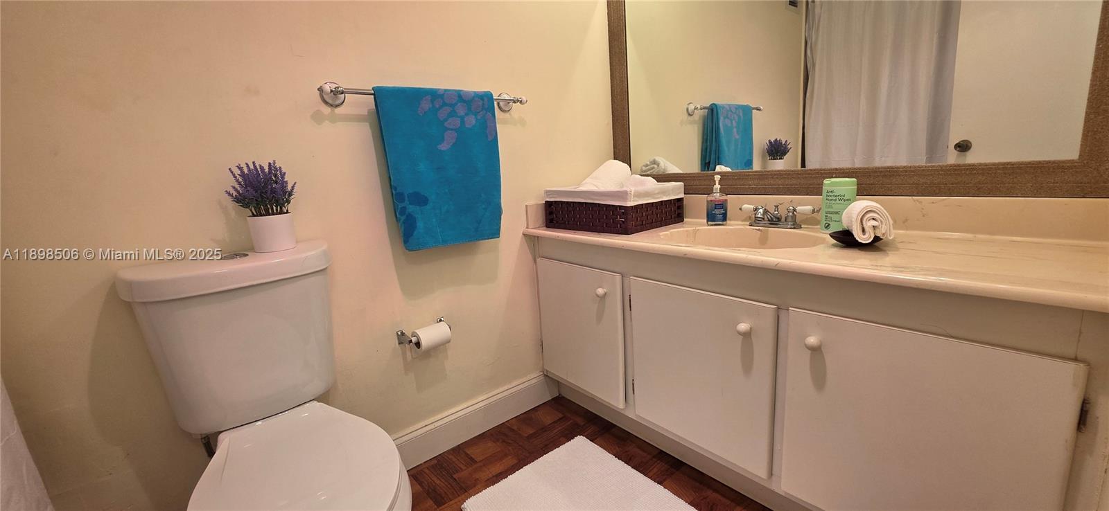 CRICKET CLUBHOUSE CONDO - Residential Lease