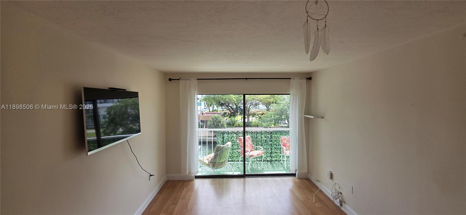 CRICKET CLUBHOUSE CONDO - Residential Lease