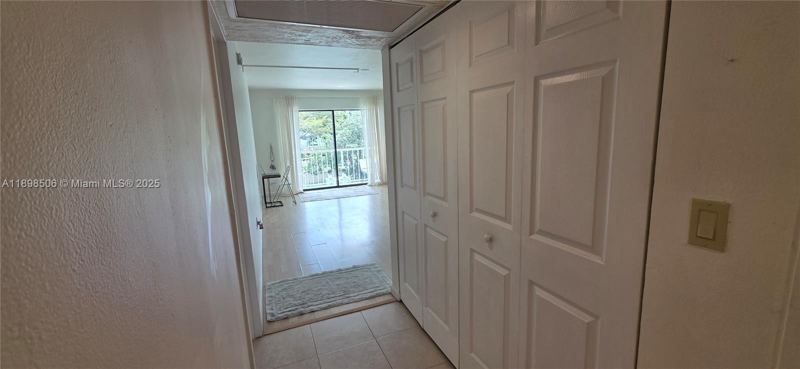 CRICKET CLUBHOUSE CONDO - Residential Lease