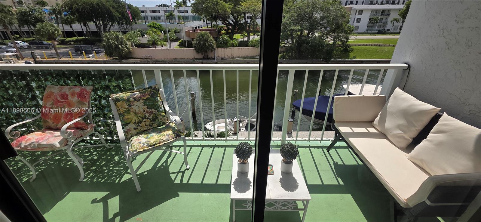 CRICKET CLUBHOUSE CONDO - Residential Lease