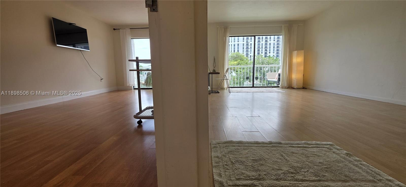 CRICKET CLUBHOUSE CONDO - Residential Lease