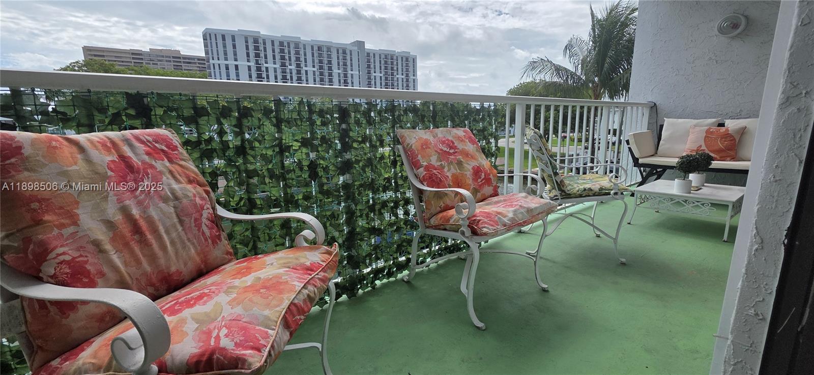 CRICKET CLUBHOUSE CONDO - Residential Lease