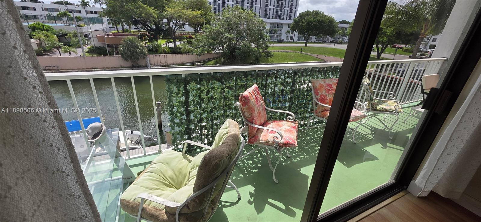 CRICKET CLUBHOUSE CONDO - Residential Lease