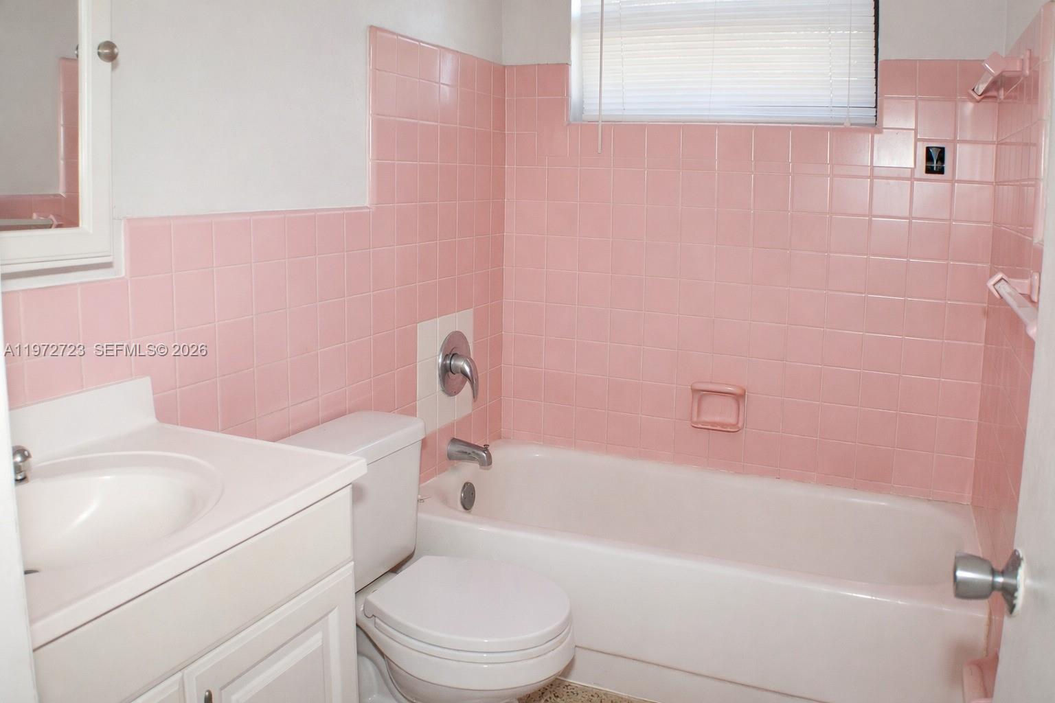 AIRLINE ESTATES UNIT 1 - Residential Income