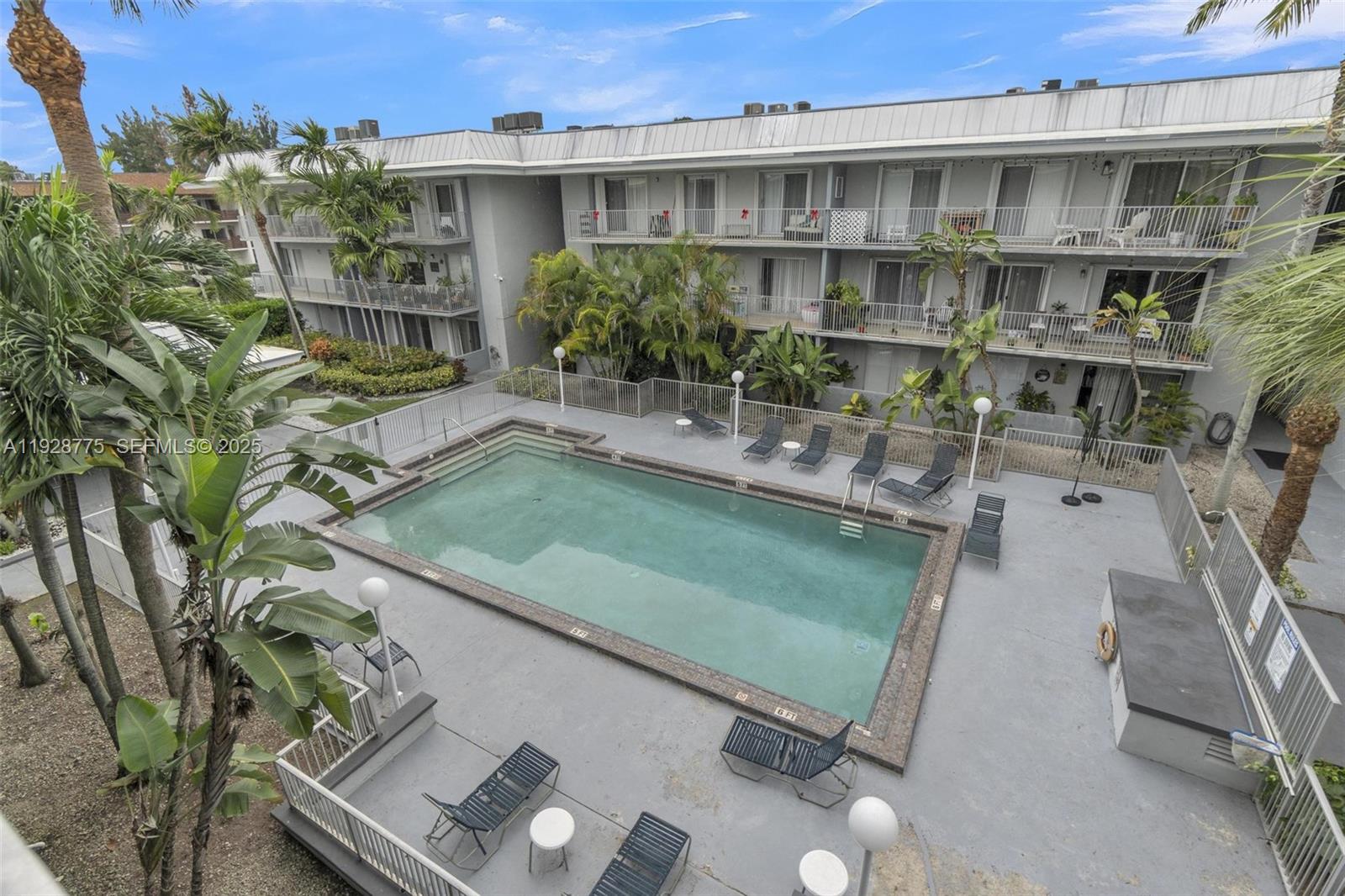 7401 SW 82nd St 301S