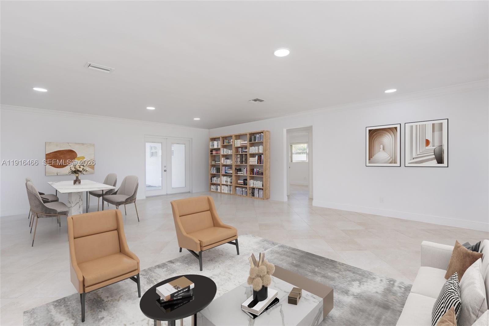 HOLLYWOOD HILLS - Residential