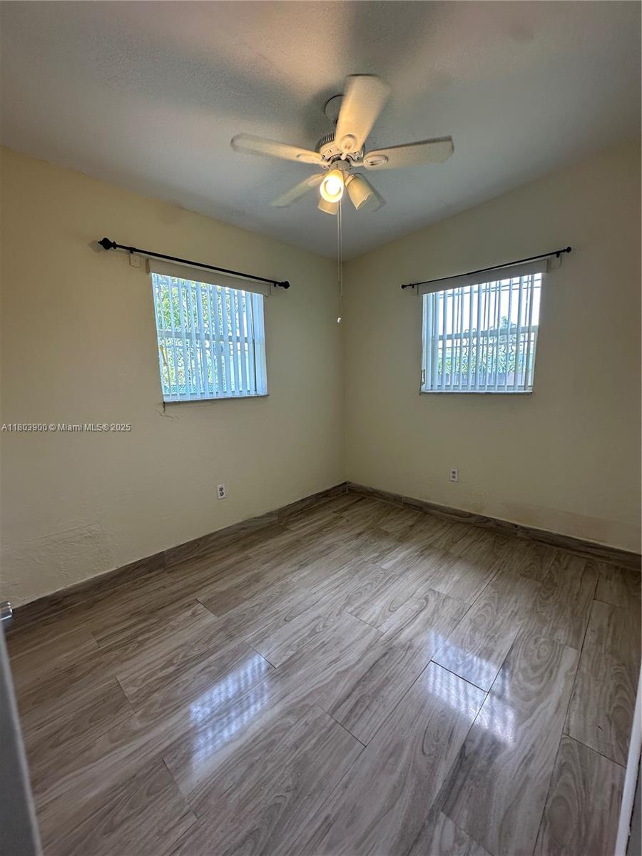 LINCOLN ESTS - Residential