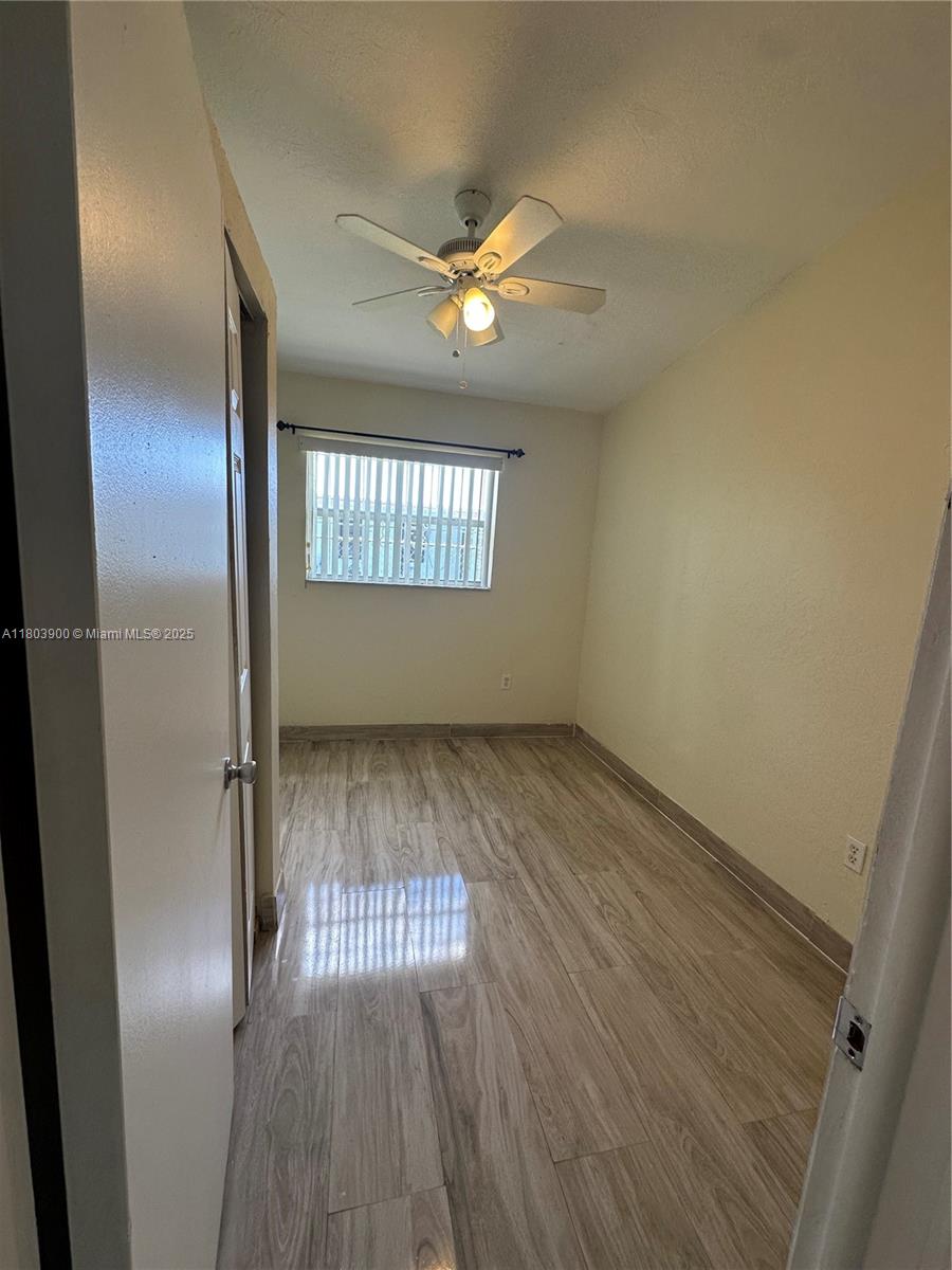 LINCOLN ESTS - Residential