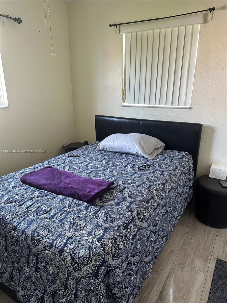 LINCOLN ESTS - Residential