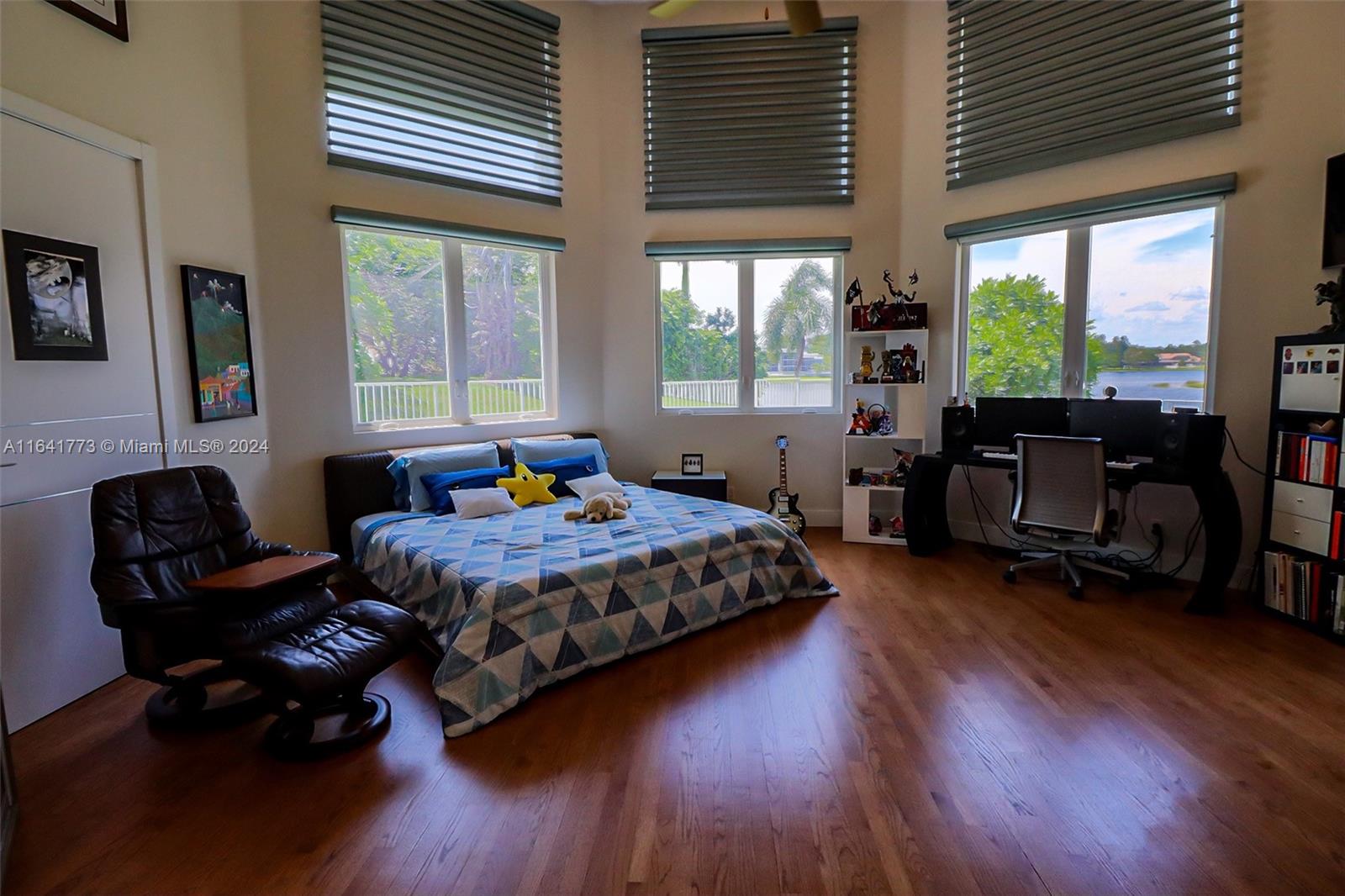 WINDMILL RANCHES - Residential