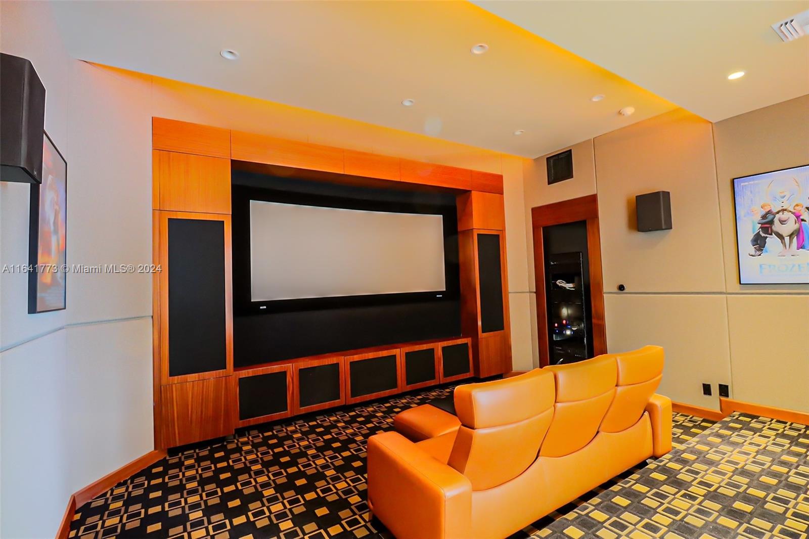 WINDMILL RANCHES - Residential