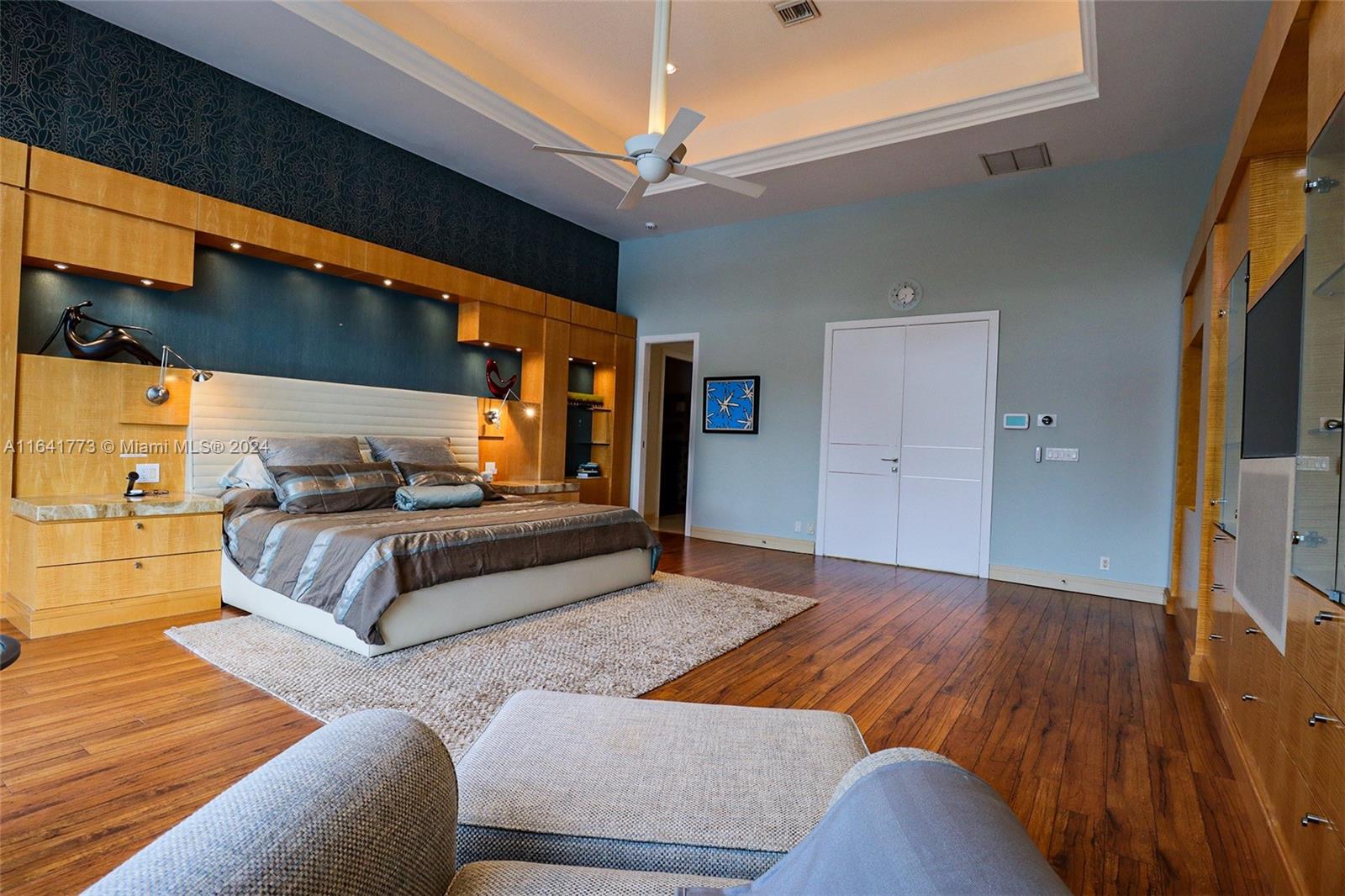 WINDMILL RANCHES - Residential