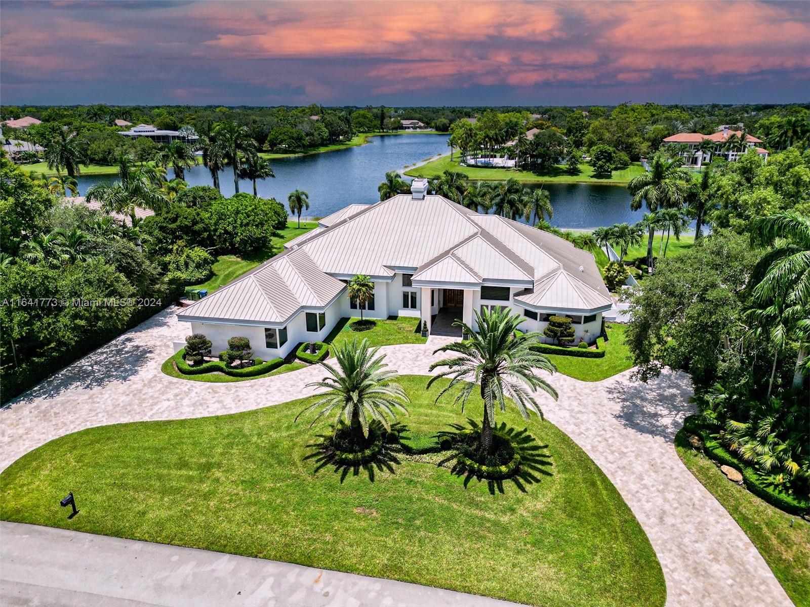 WINDMILL RANCHES - Residential