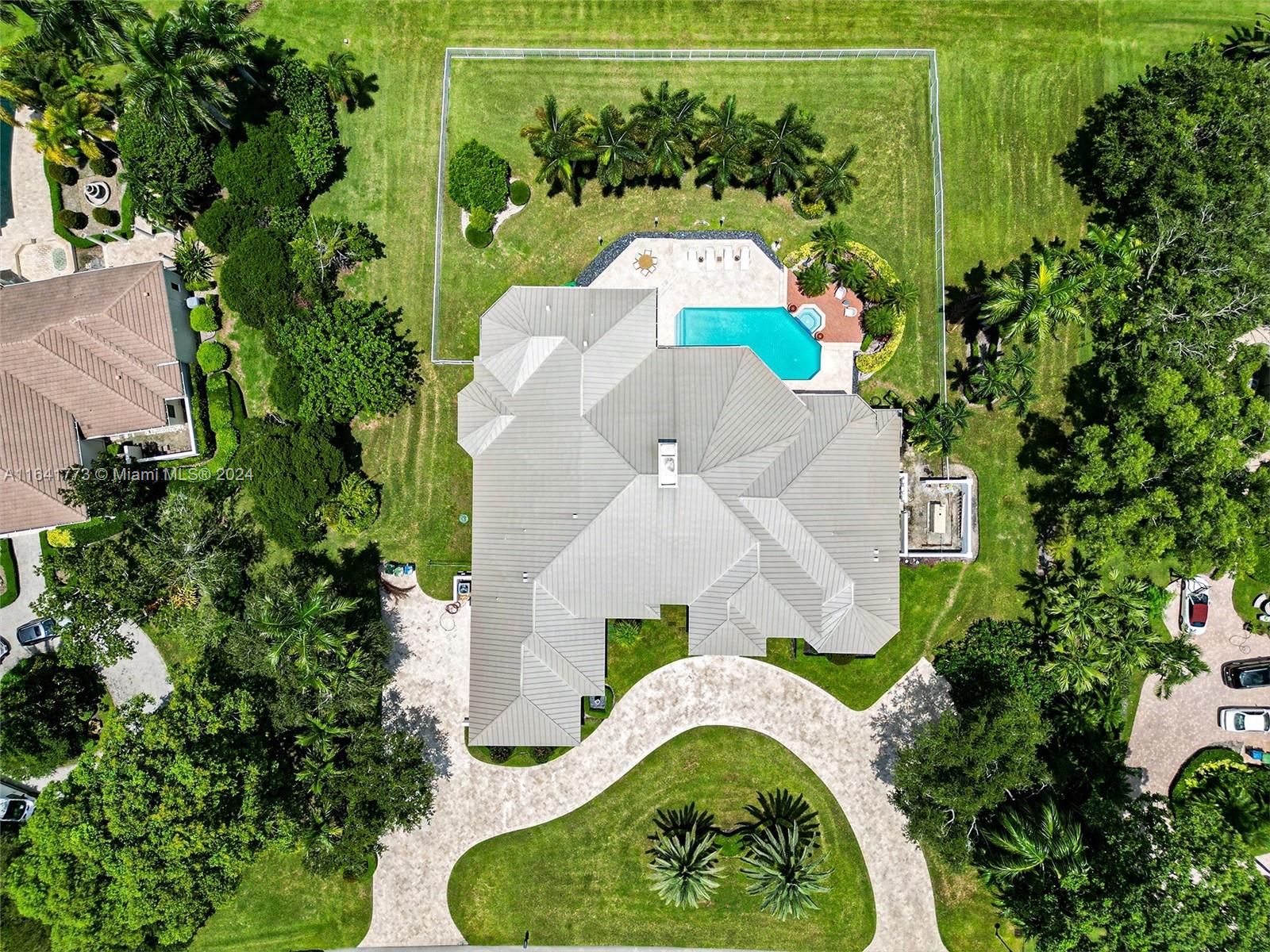 WINDMILL RANCHES - Residential