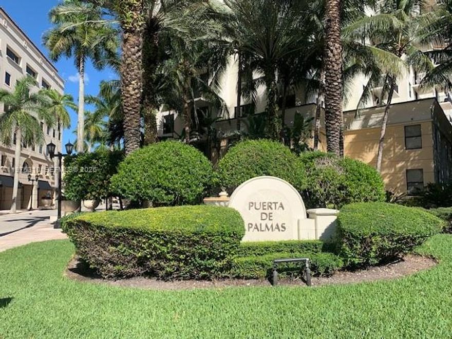 Step into this bright and inviting 2-bedroom, 2-bath residence, perfectly prepared for immediate move-in. The unit
includes two assigned parking spaces, cable, water/Sewer. The building features concierge and valet services.
Some images are virtually staged. Amenities on 8th floor: gyms, Terrace (Pool being updated).