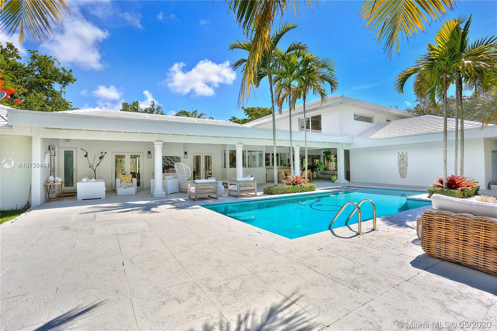 PINECREST POINTE - Residential