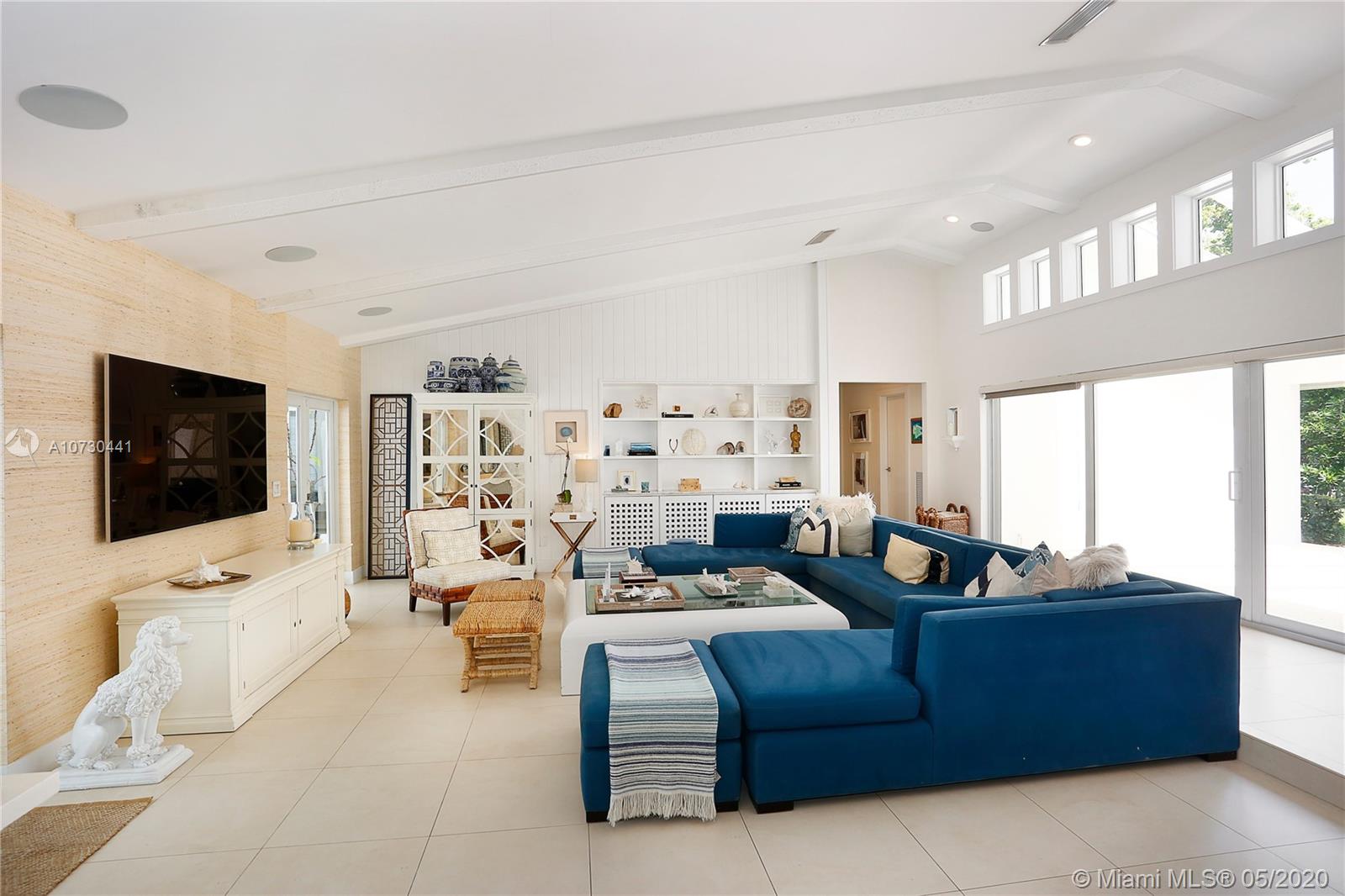 PINECREST POINTE - Residential