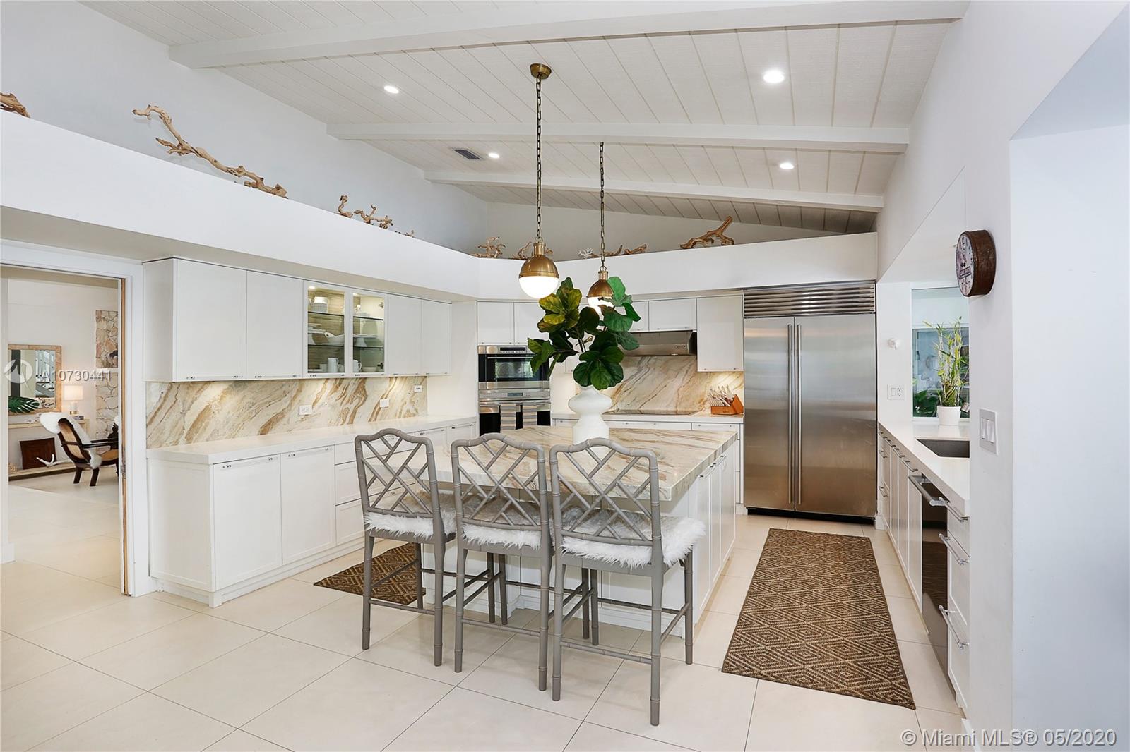PINECREST POINTE - Residential