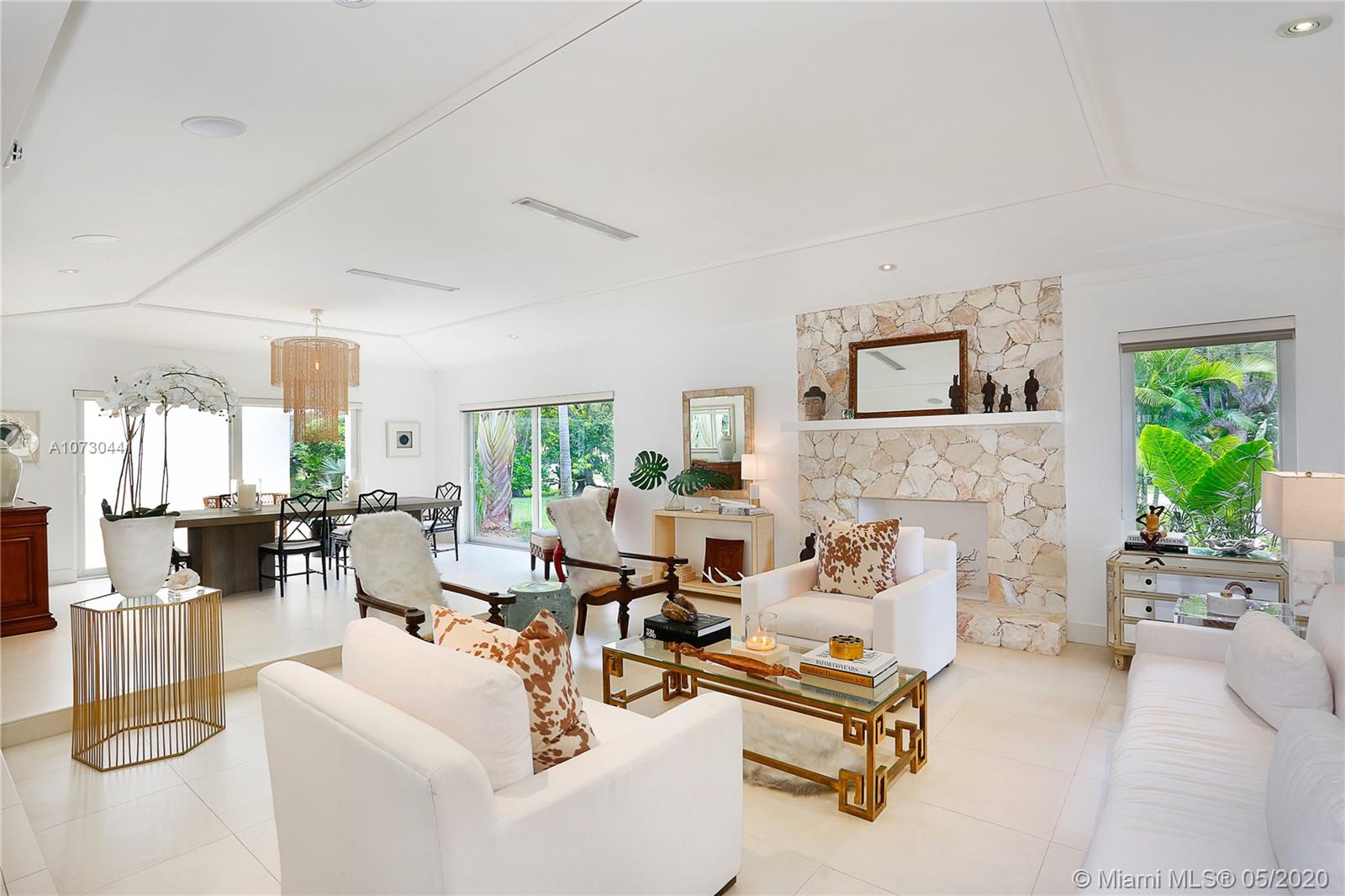 PINECREST POINTE - Residential
